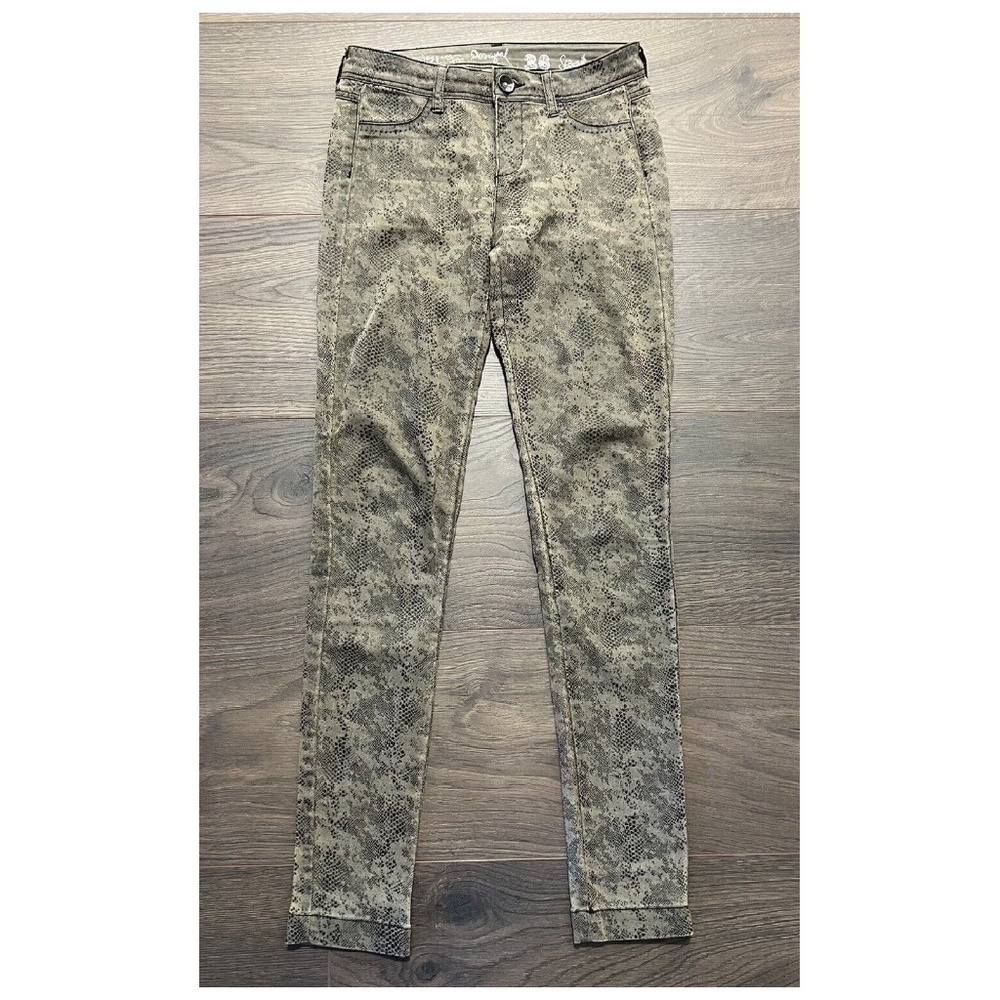 DESIGUAL Coated Jegging Ankle Pants - Snake Print - Dark Olive Green - Size 26